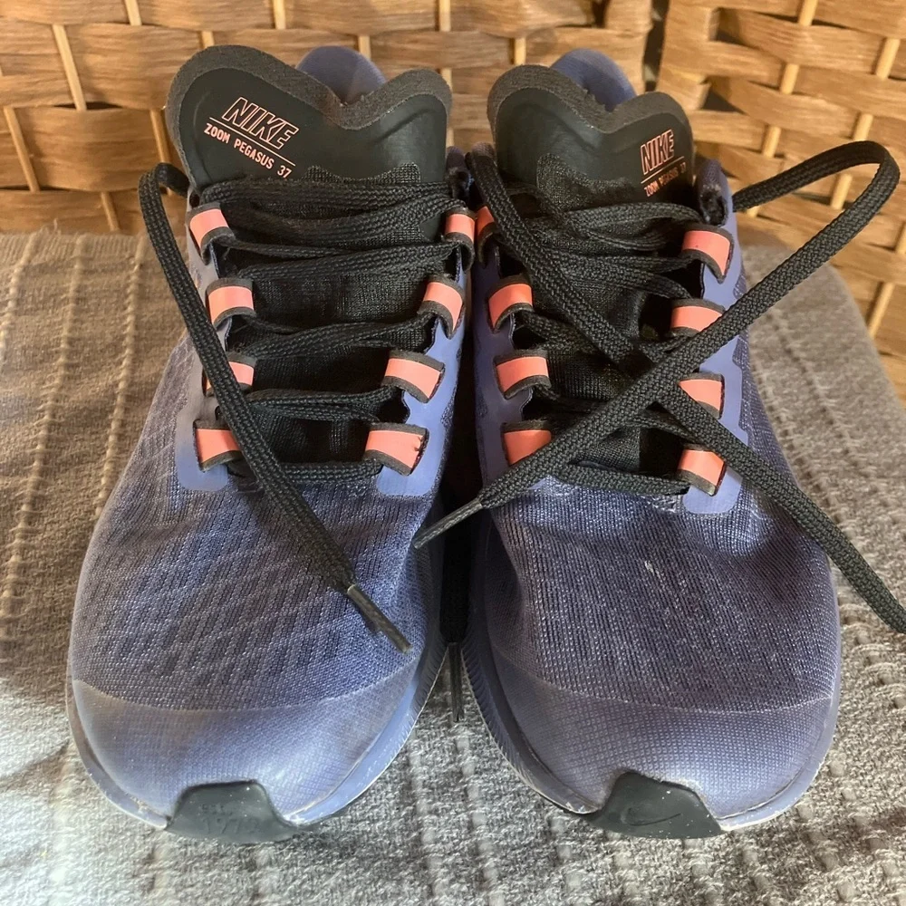 Nike Zoom Pegasus 37 (Girl’s 5Y) - Picture 3 of 7